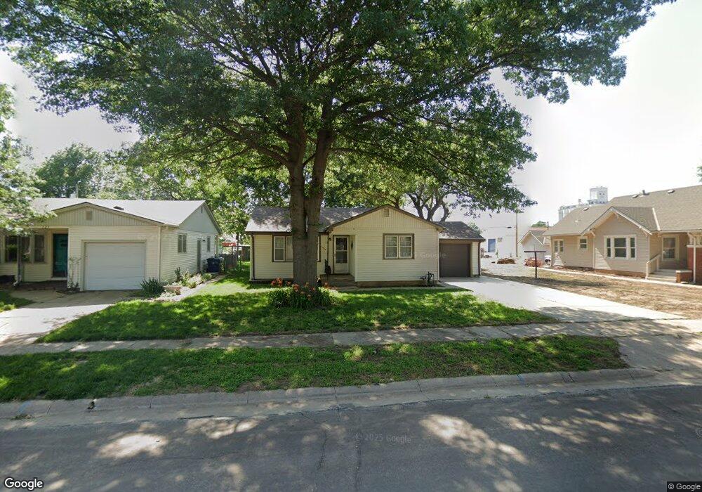 121 S 3rd St, Colwich, KS 67030 - photo 1