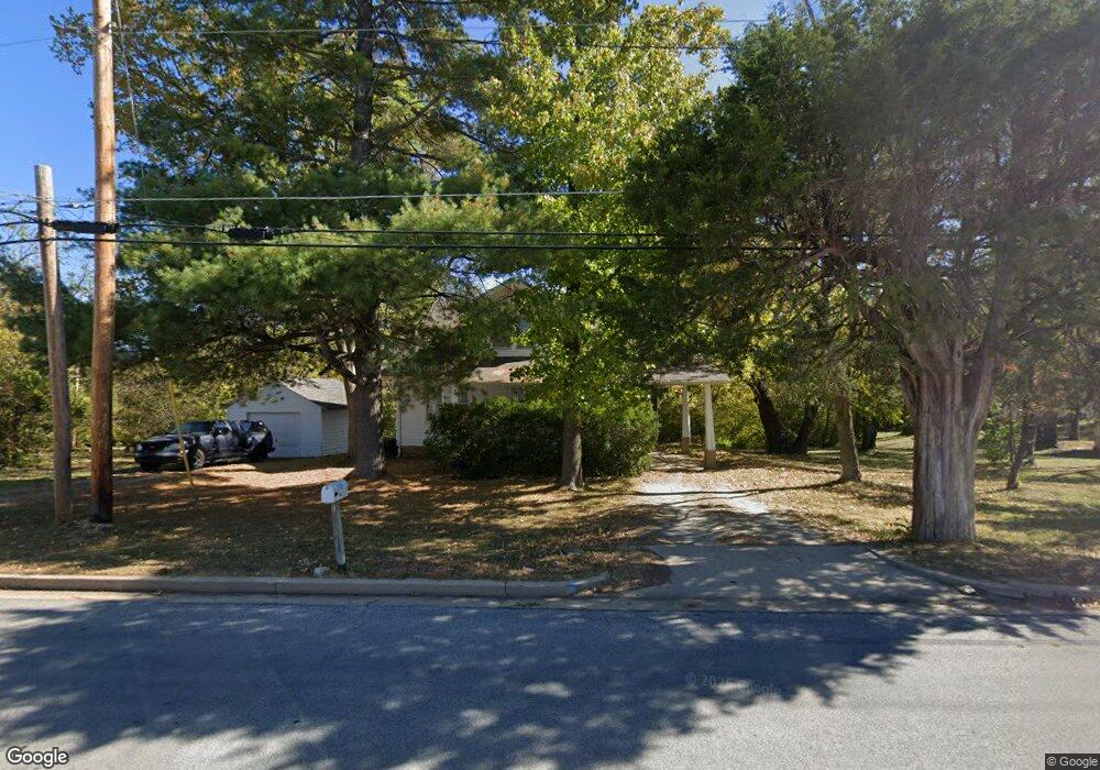 2102 Vichy Rd, Rolla, MO 65401 - photo 1