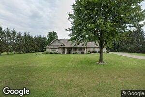 601 S Putnam St, Moweaqua, IL 62550