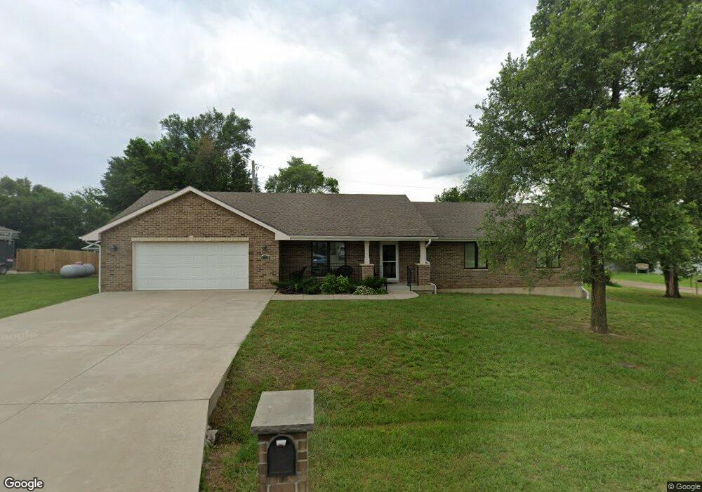 301 E 7th St, Hoyt, KS 66440 - photo 1