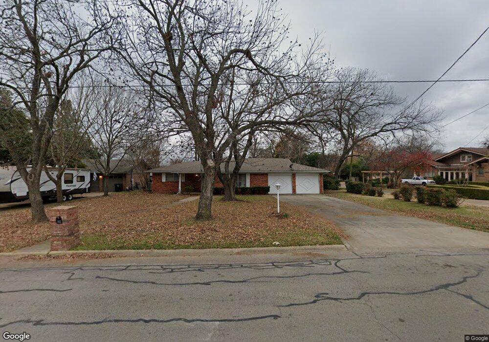 113 Mcanear St, Cleburne, TX 76033 - photo 1