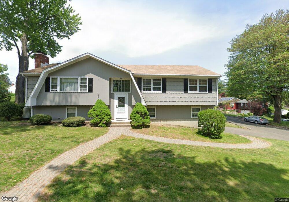 15 Griswold Ave, Trumbull, CT 06611 - photo 1
