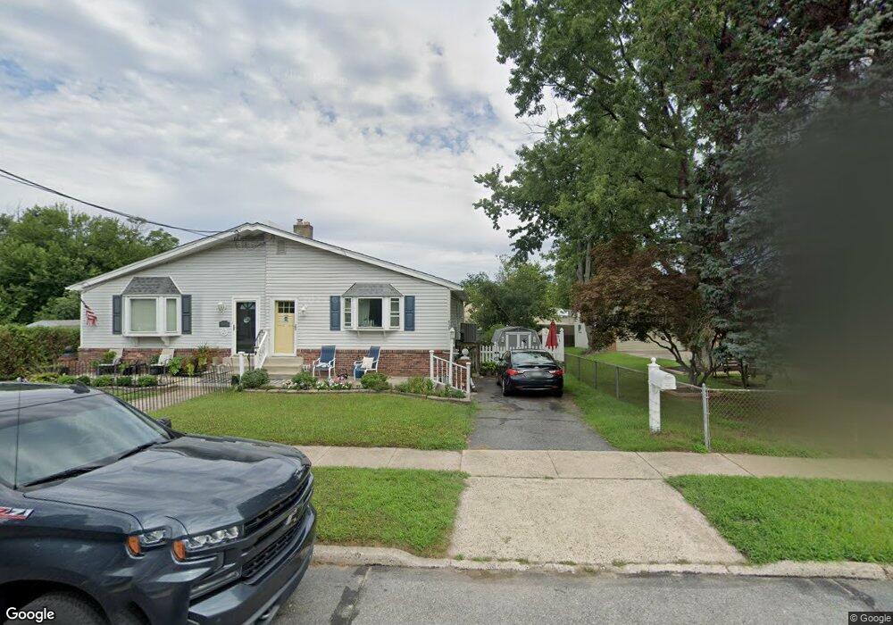 438 Manhattan St, Essington, PA 19029 - photo 1