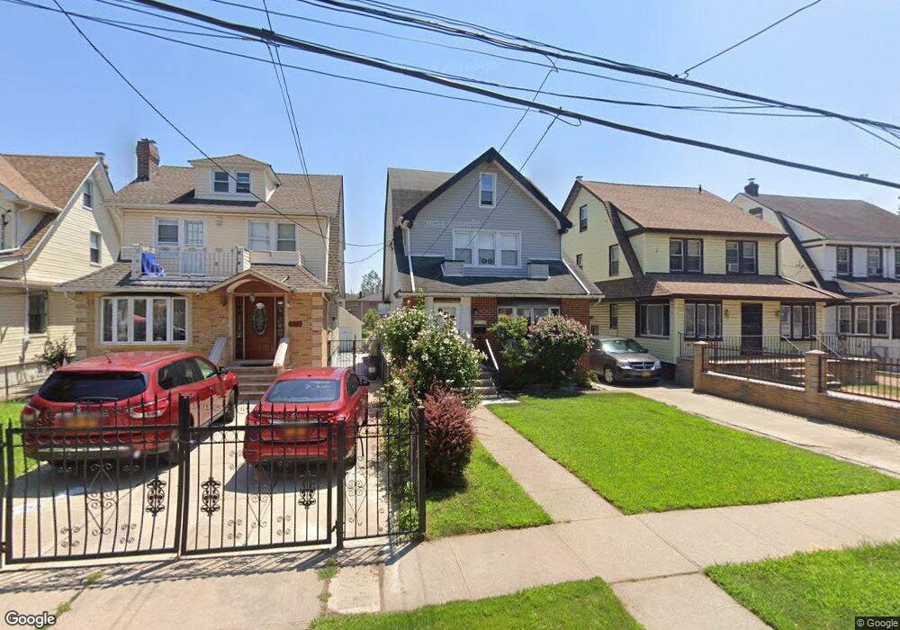 19710 89th Rd, Hollis, NY 11423 - photo 1