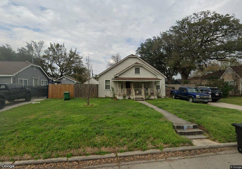903 Eleanor St, Houston, TX 77009 - photo 1
