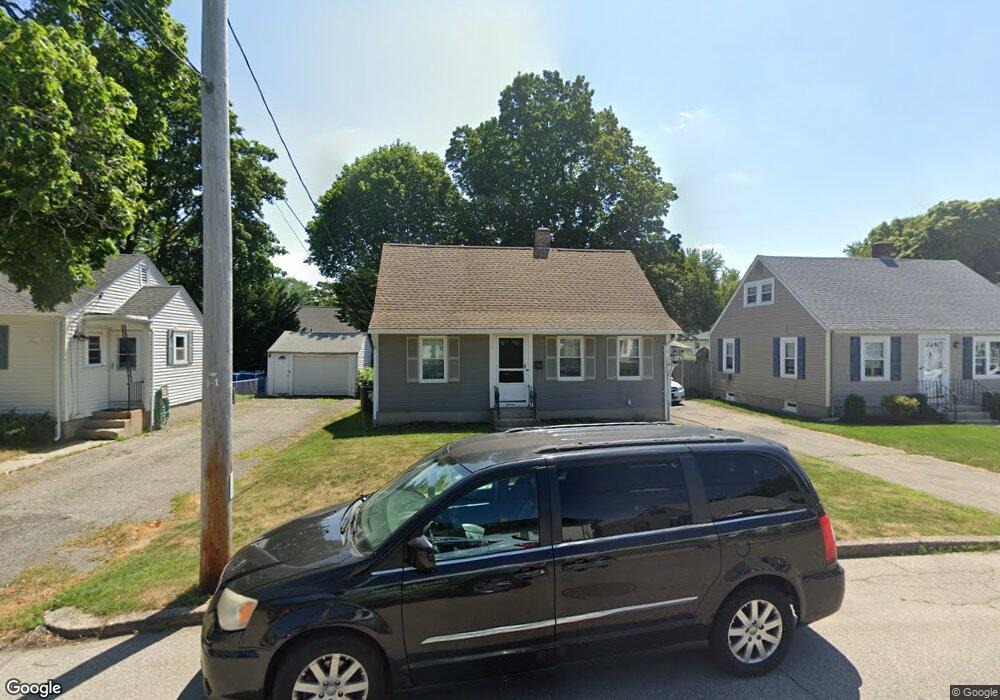 9 Maplecrest Dr, Pawtucket, RI 02861 - photo 1