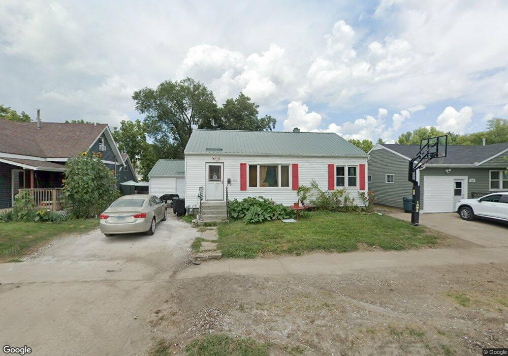 1611 W Main St, Marshalltown, IA 50158 - photo 1