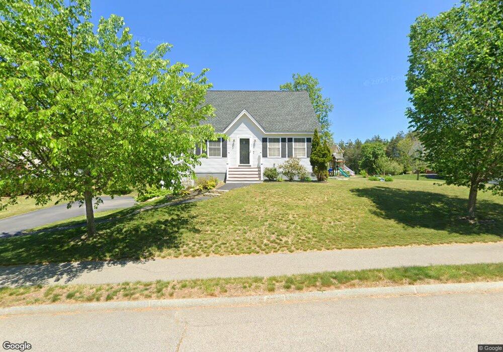 38 Hawthorne Cir, Somersworth, NH 03878 - photo 1