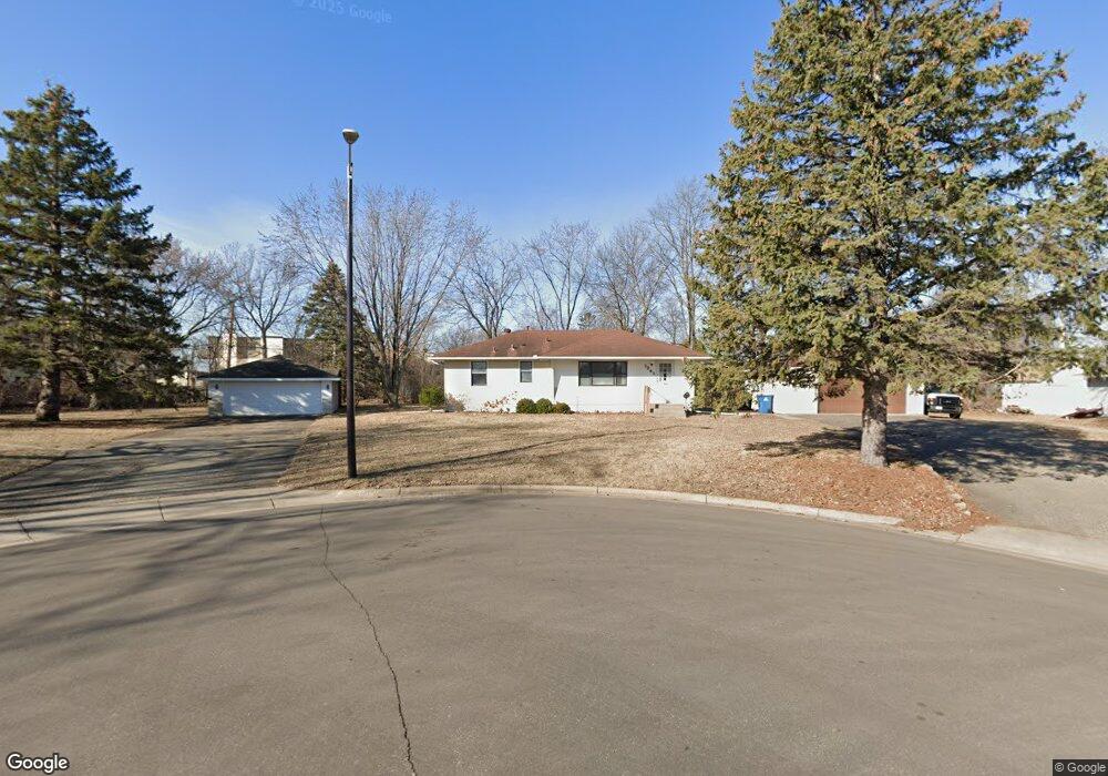 7241 Hartkopf Ln, Brooklyn Park, MN 55428 - photo 1