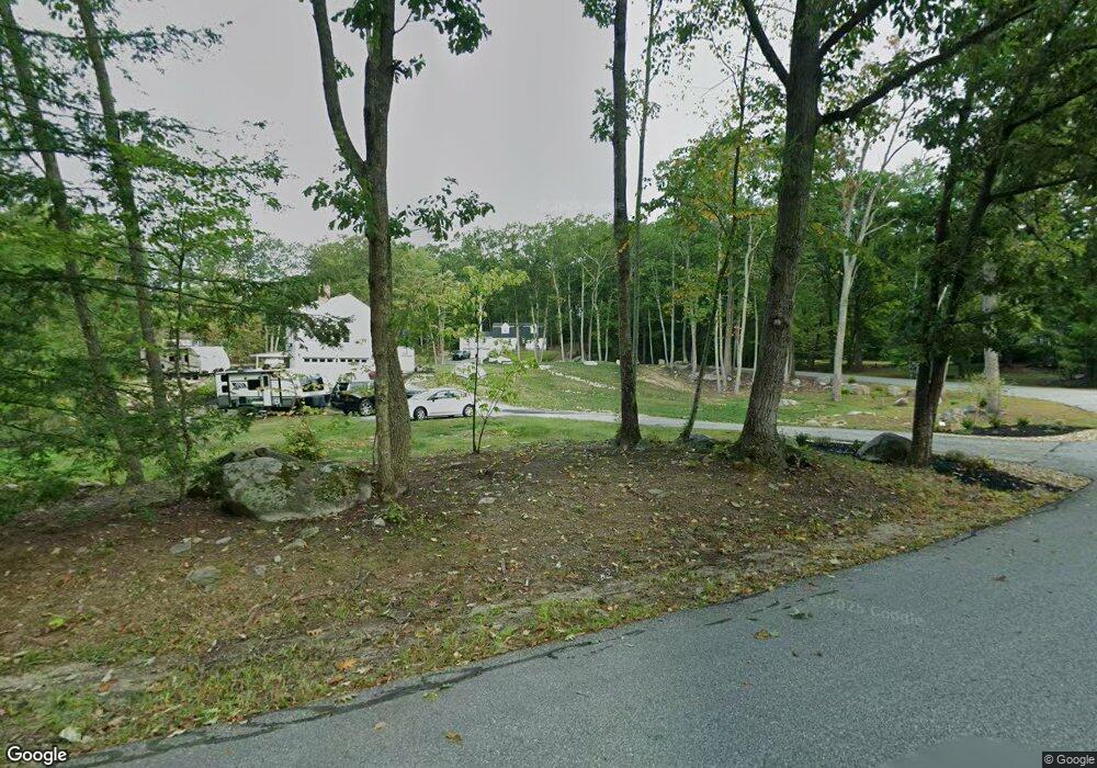 82 Juniper Dr, Amherst, NH 03031 - photo 1