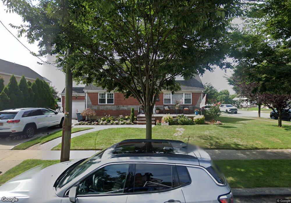 1065 Delmar Ave, Franklin Square, NY 11010 - photo 1