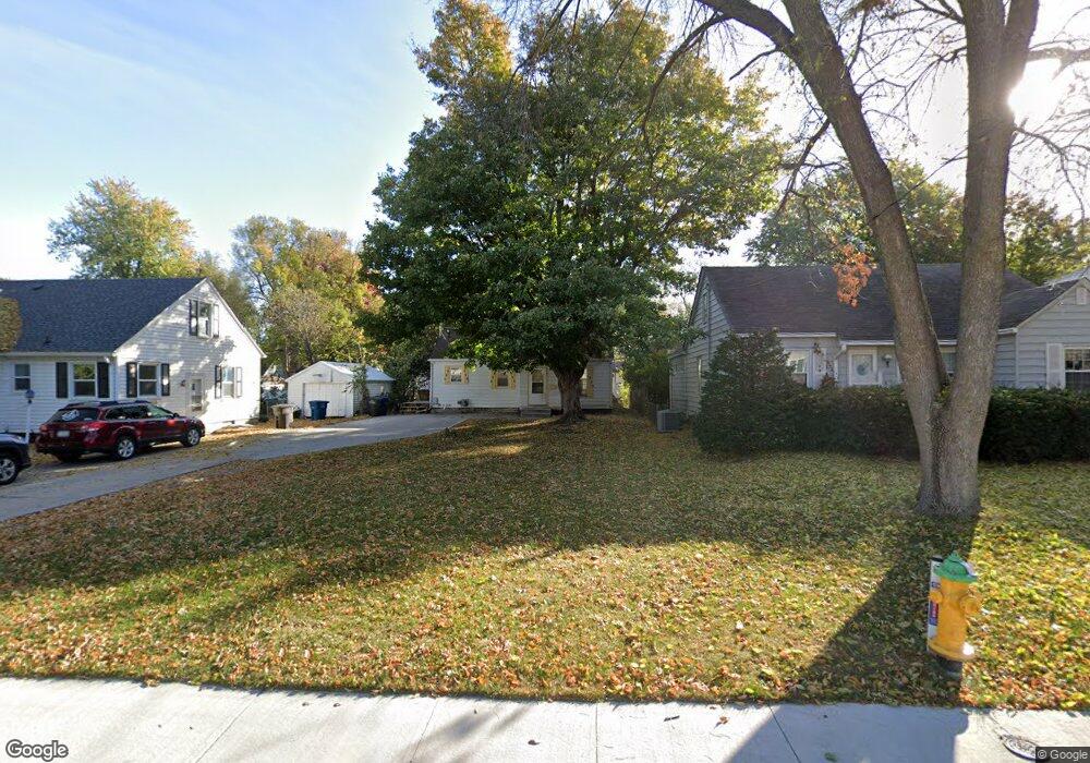 2403 47th St, Des Moines, IA 50310 - photo 1