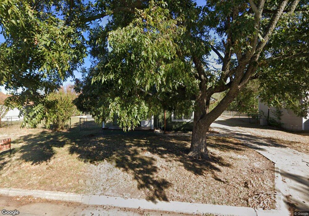 2117 N Chapman Ave, Shawnee, OK 74804 - photo 1