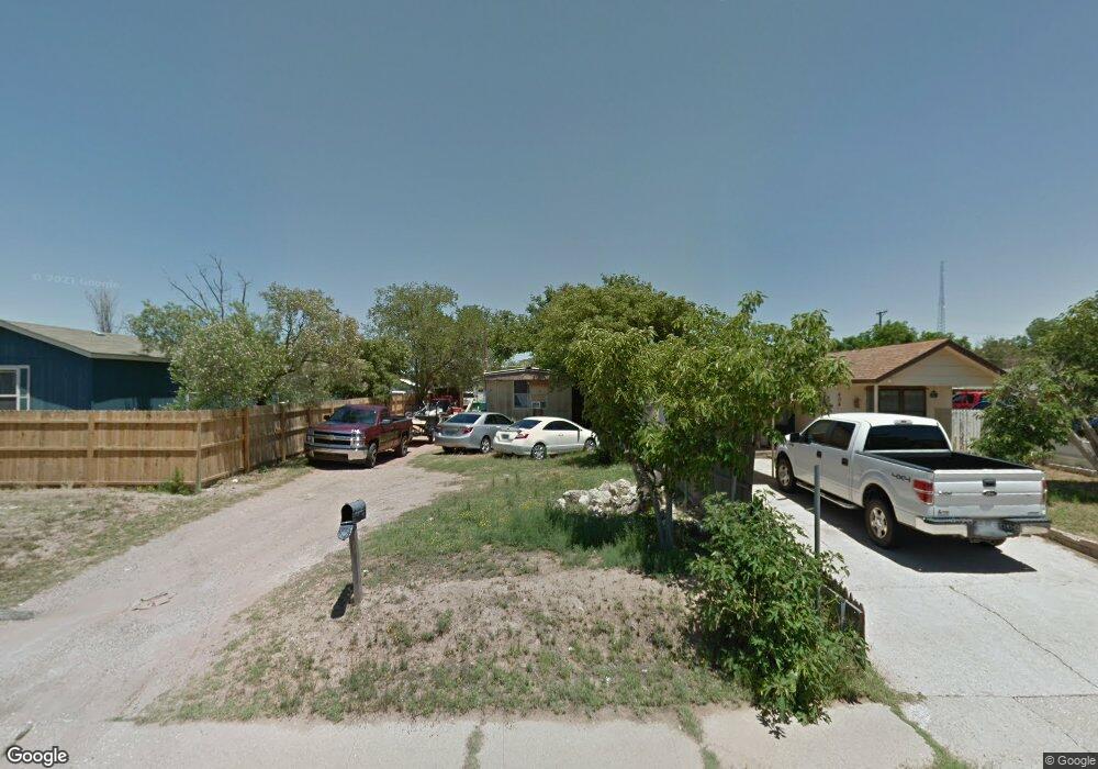 406 W Clinton St, Hobbs, NM 88240 - photo 1