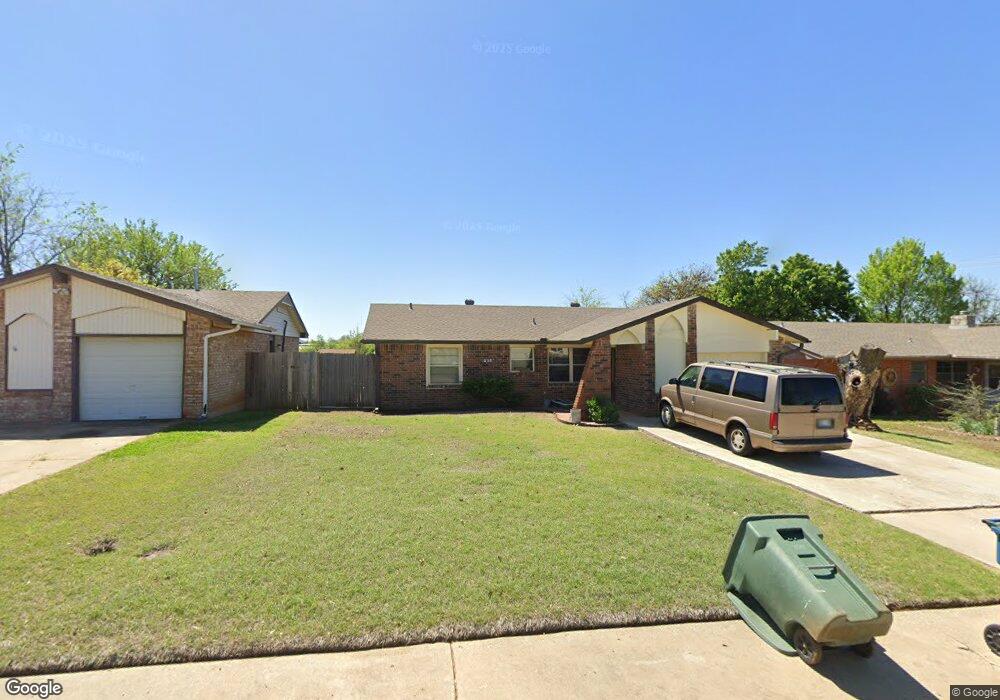 816 Robin Hill Rd, Edmond, OK 73003 - photo 1