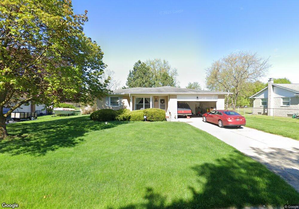 4444 Thrushfield Ct, Flint, MI 48507 - photo 1