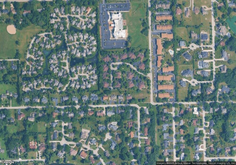 47 Pine Tree Ln, Burr Ridge, IL 60527 - photo 1