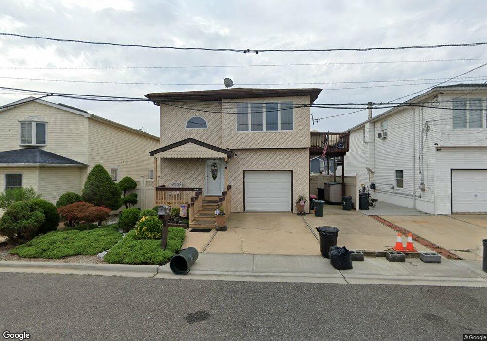 3676 Naomi St, Seaford, NY 11783 - photo 1