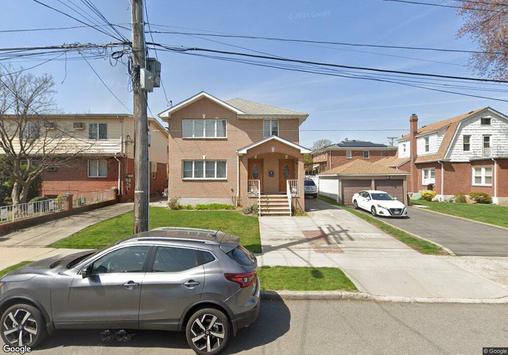 20-12 154th St unit 2, Whitestone, NY 11357 - photo 1