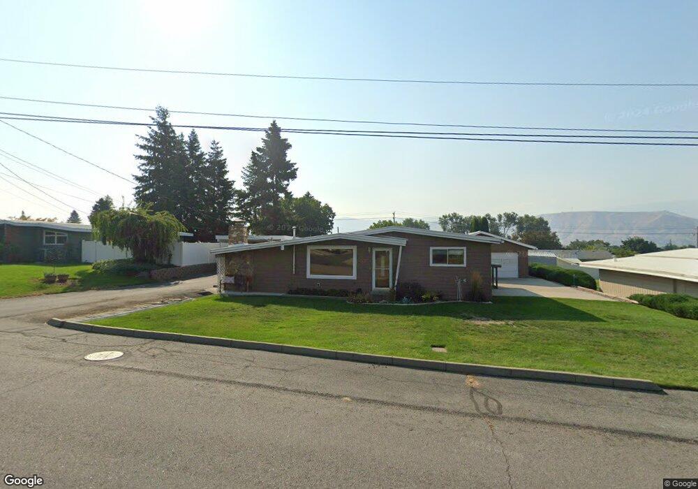 1312 6th Place NE, East Wenatchee, WA 98802 - photo 1