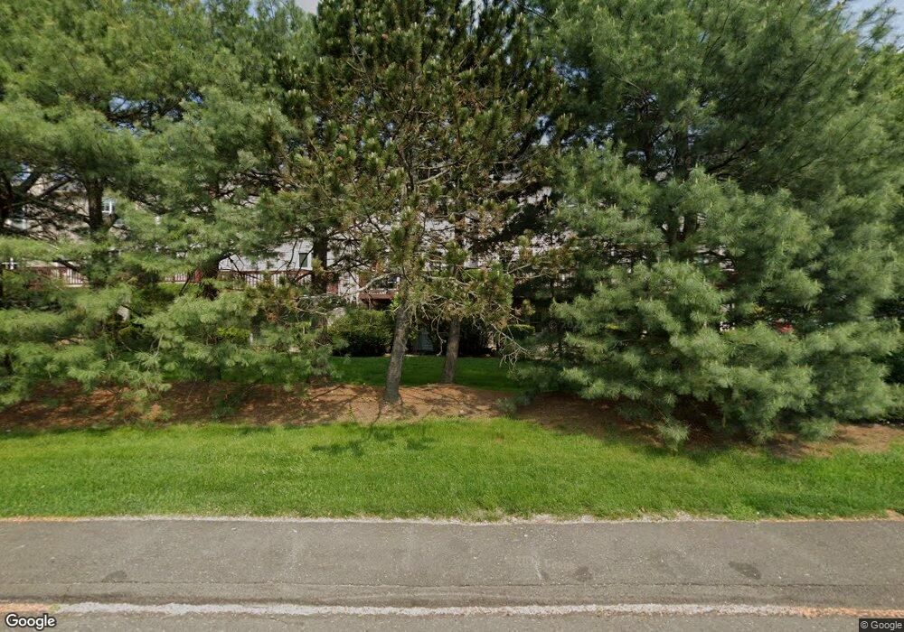 204 Algonquin Trail, Trumbull, CT 06611 - photo 1