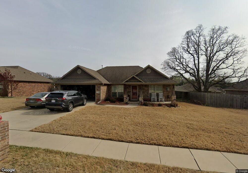 1641 Colonel Bartow Dr, Prairie Grove, AR 72753 - photo 1