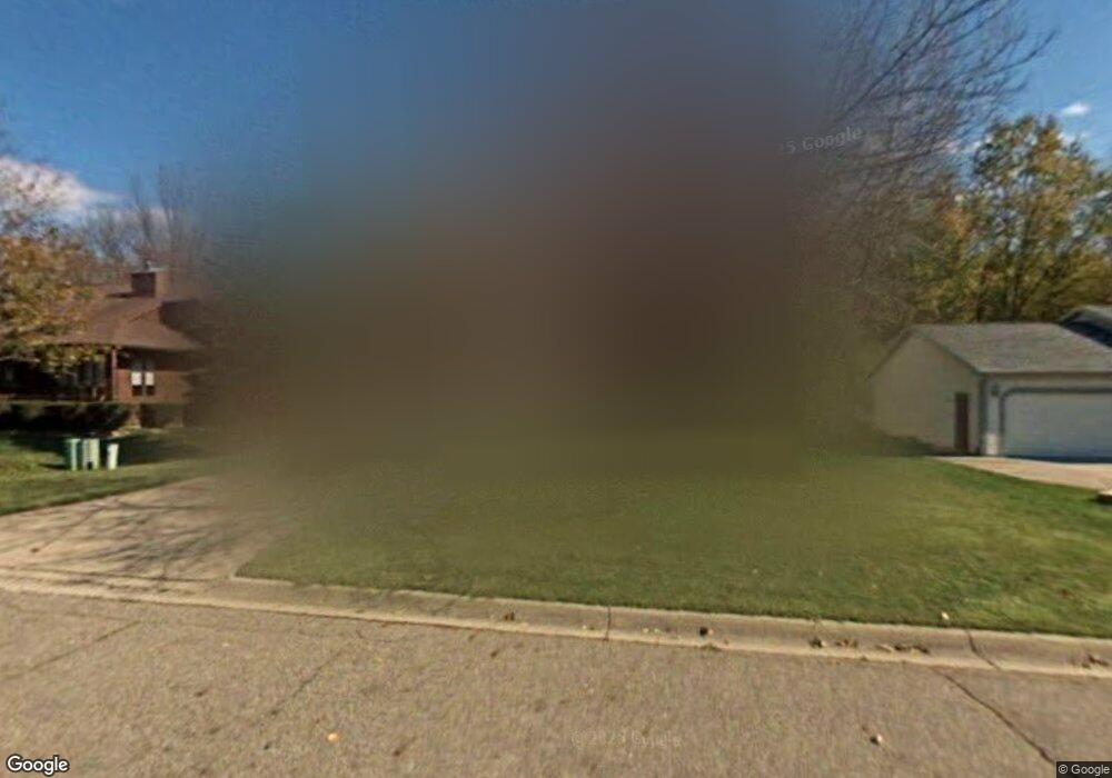 317 Williamsburg Rd, Lansing, MI 48917 - photo 1