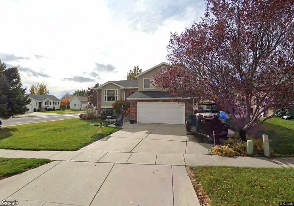 202 S 950 W, Layton, UT 84041 - photo 1