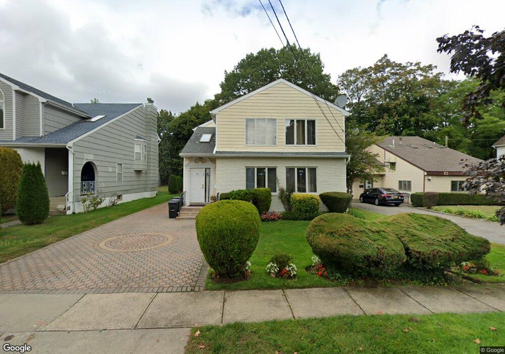 15 North Rd, Great Neck, NY 11024 - photo 1