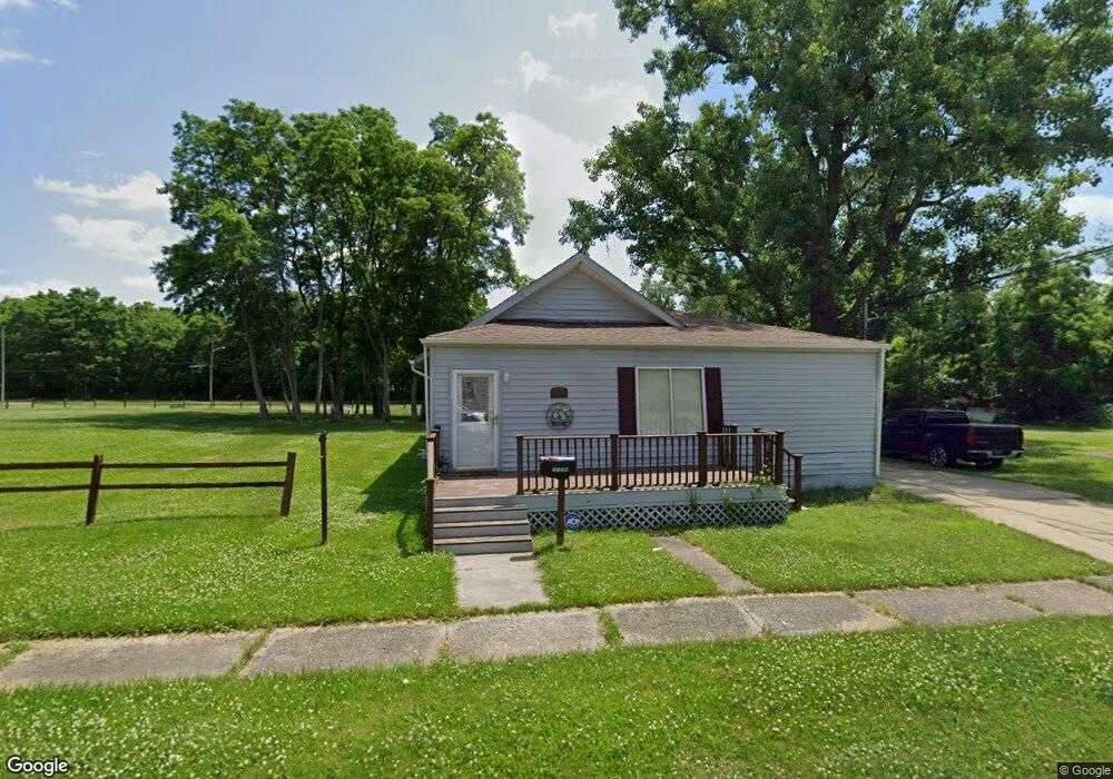 2129 Blades Ave, Flint, MI 48503 - photo 1