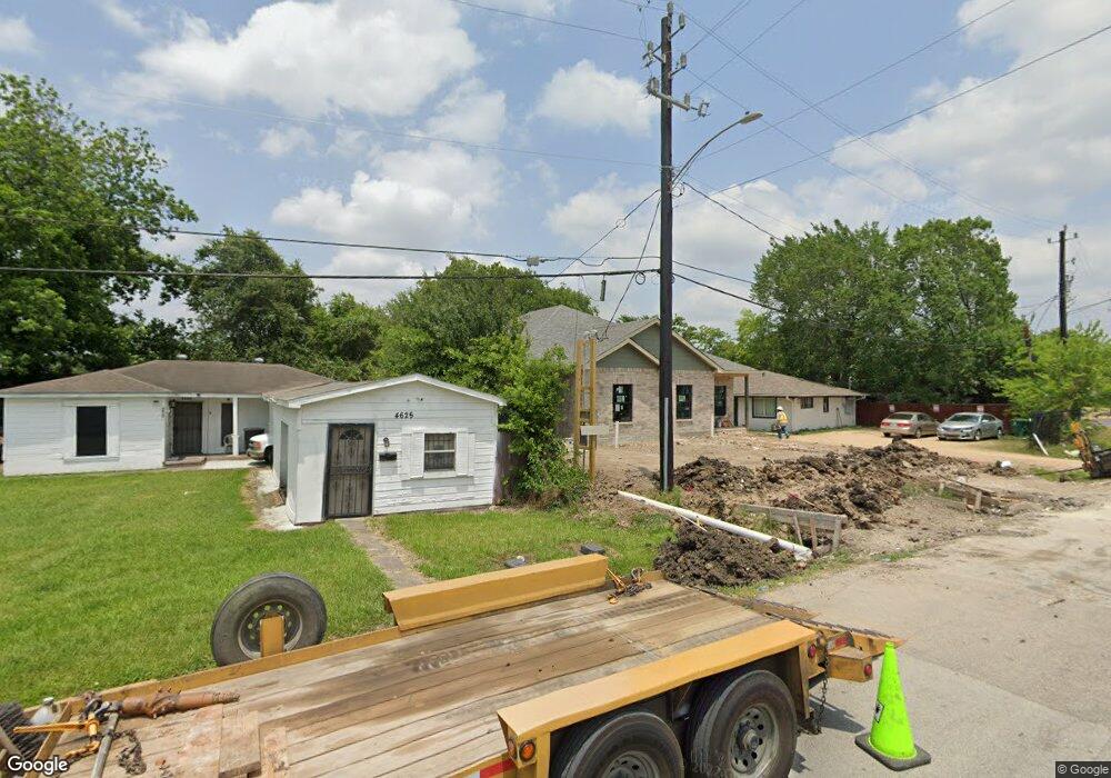 4631 Briscoe St unit A/B, Houston, TX 77051 - photo 1