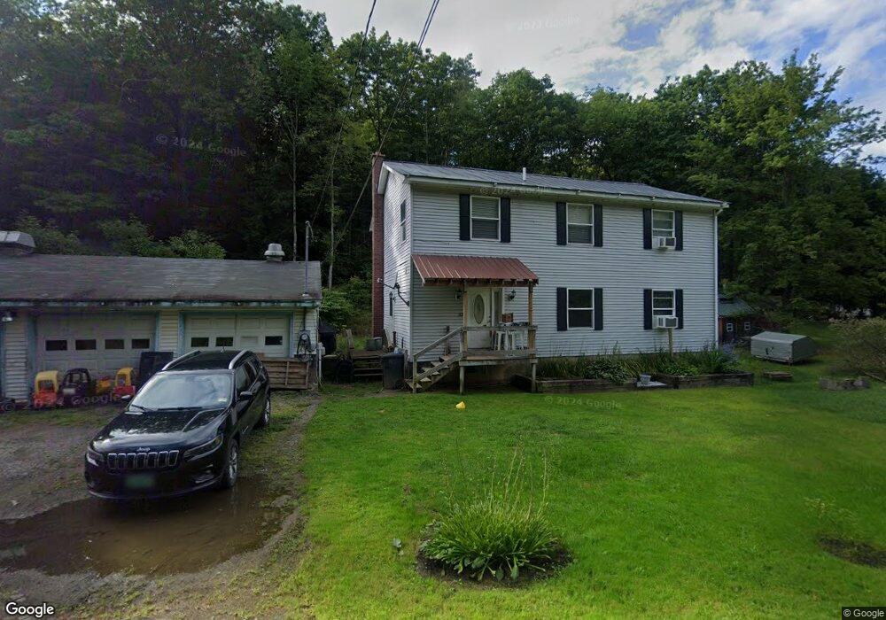 1138 Old Quechee Rd, White River Junction, VT 05001 - photo 1