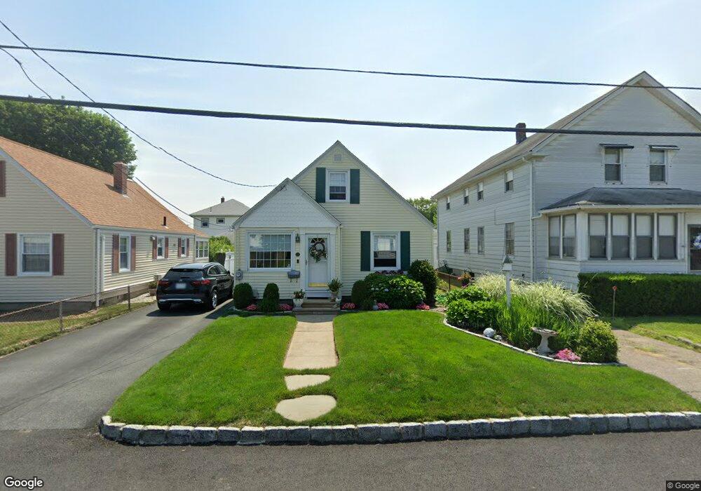 24 Columbus Blvd, Cranston, RI 02910 - photo 1