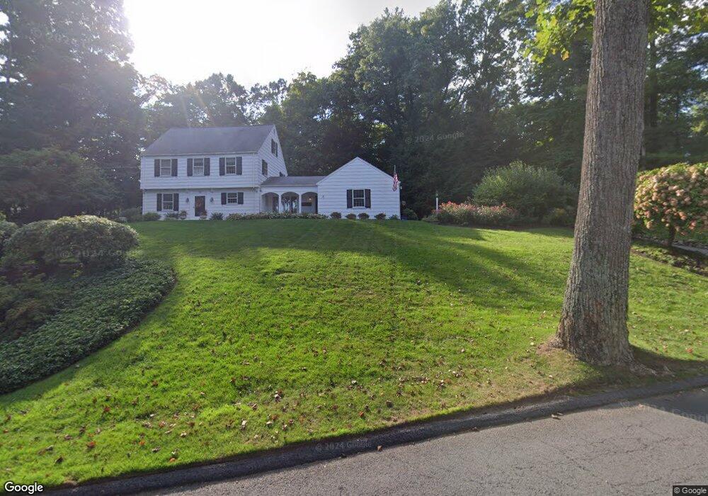 15 Cedar Ledge Rd, West Hartford, CT 06107 - photo 1