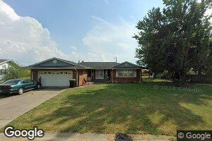114 E Bates St, Roodhouse, IL 62082