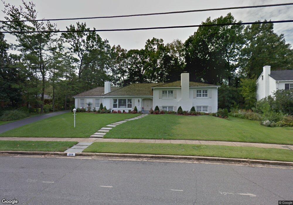 1209 Villamay Blvd, Alexandria, VA 22307 - photo 1