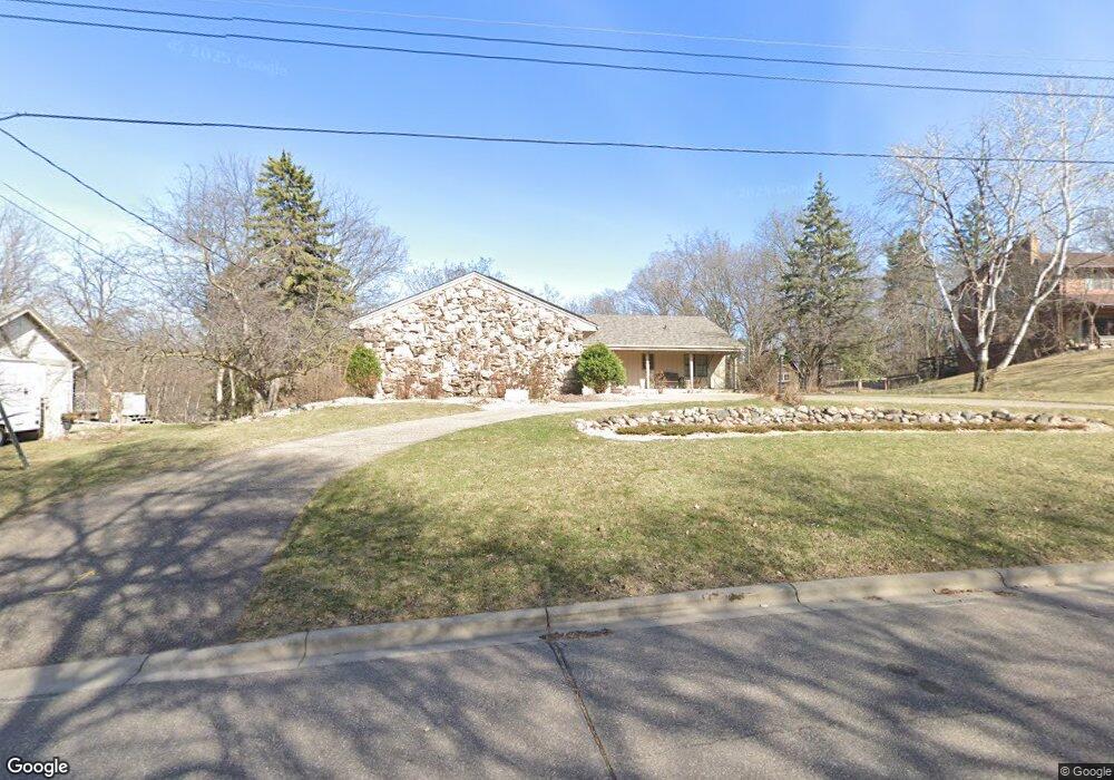 4921 Kingsberry Ln, Minnetonka, MN 55345 - photo 1