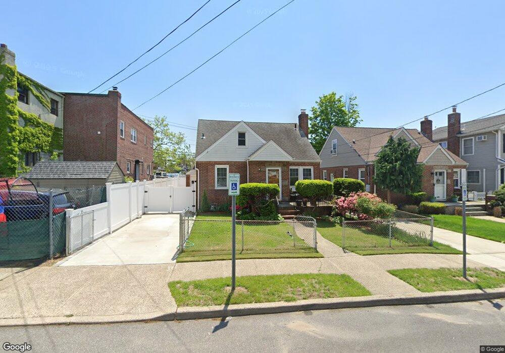 1041 Carukin St, Franklin Square, NY 11010 - photo 1