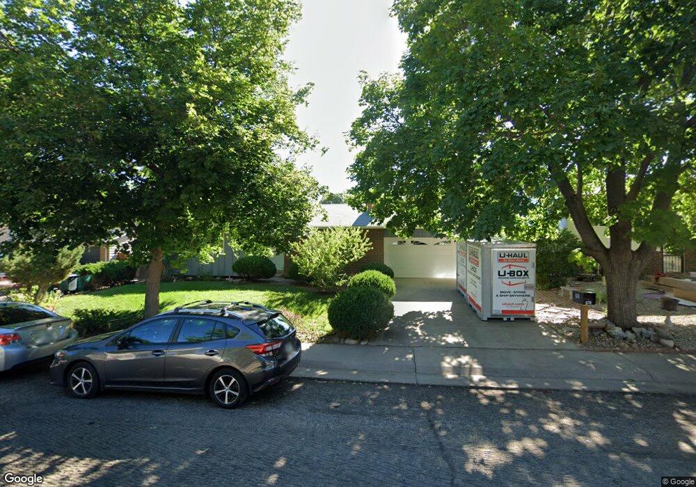 678 Naples Way, Aurora, CO 80011 - photo 1