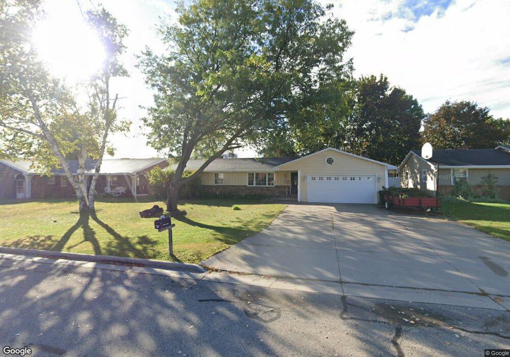 2241 W Cortland Dr, Appleton, WI 54914 - photo 1