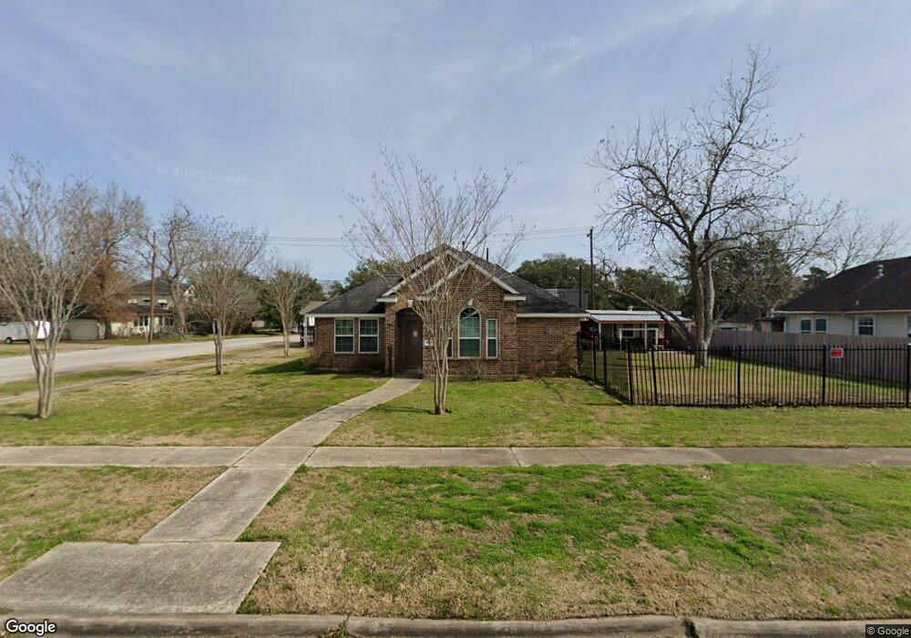 1401 2nd St, Rosenberg, TX 77471 - photo 1