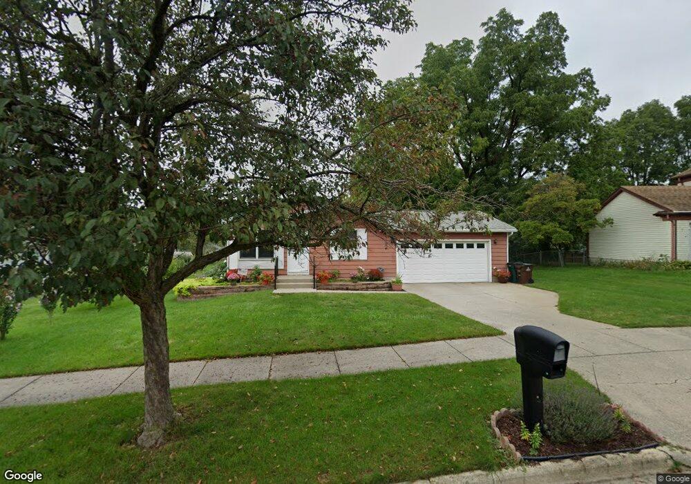 118 W Larrabee Dr, Lansing, MI 48911 - photo 1