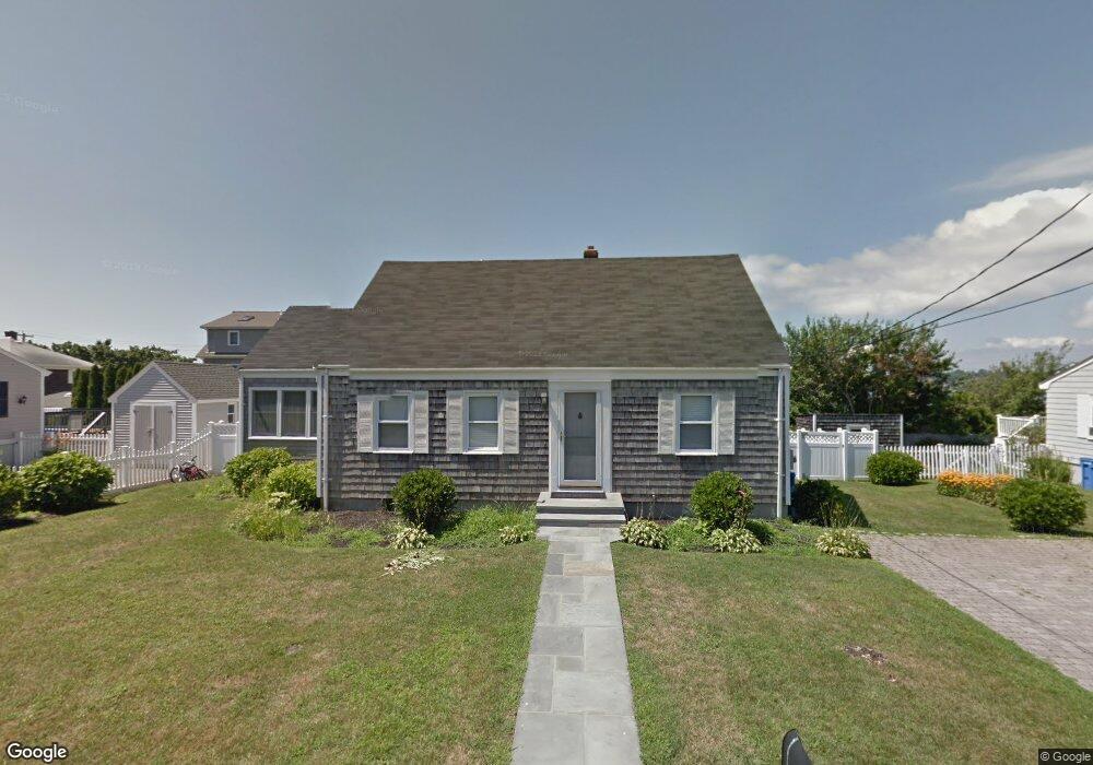 7 S Crest St, Middletown, RI 02842 - photo 1