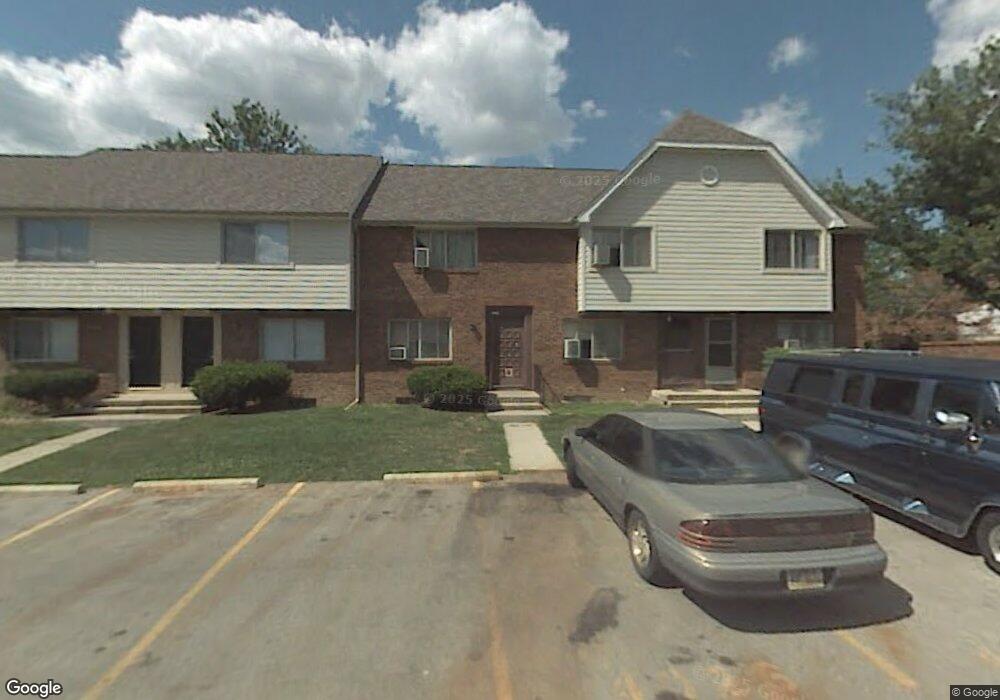 4022 Brookshire Ct unit 4022, Columbus, OH 43227 - photo 1