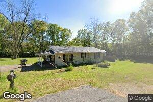 702 W 8th Ave, Linden, AL 36748