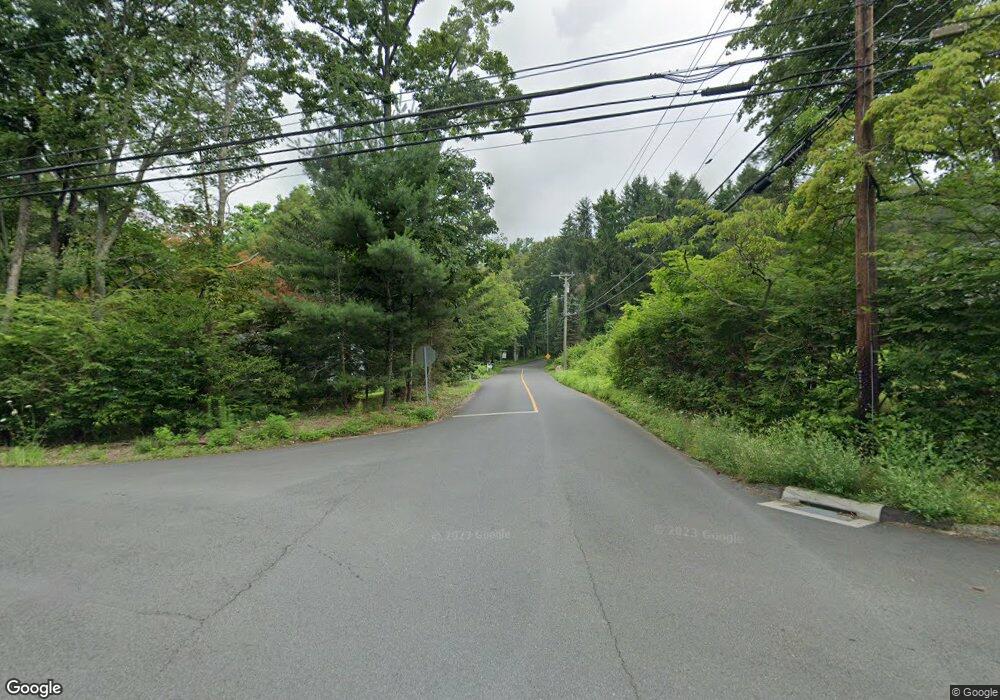 1 W Redding Rd, Danbury, CT 06810 - photo 1