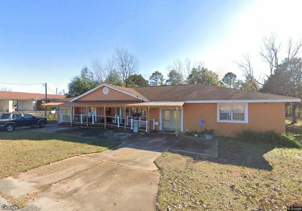 2108 3rd Ave, Crestview, FL 32536 - photo 1