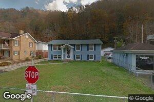 111 Market St, Man, WV 25635