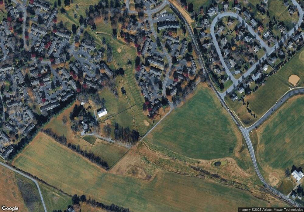 631 Barrington Ct, Palmyra, PA 17078 - photo 1