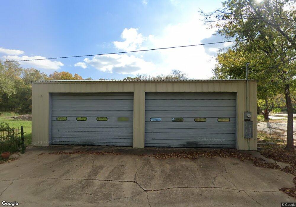 3923 Country Club Rd, Denton, TX 76210 - photo 1